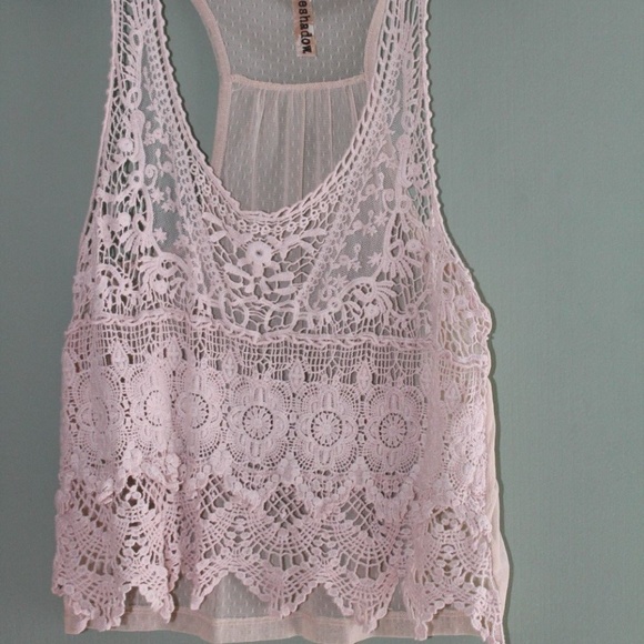 Eyeshadow Tops - NWOT Eyeshadow Juniors Beige Crochet Tank Top